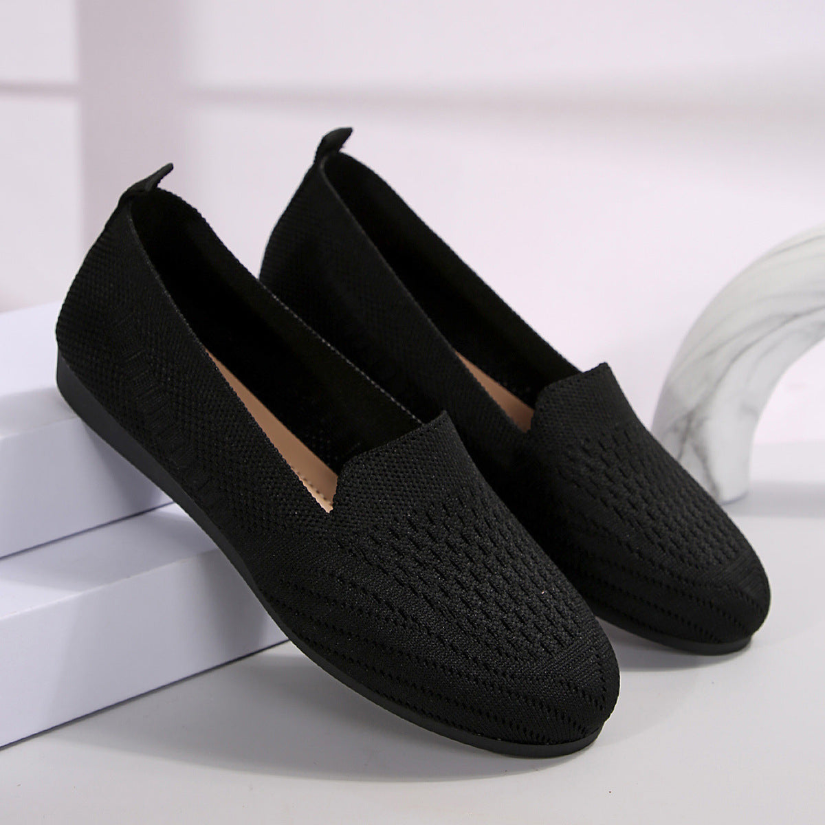 Eleganckie Ortopedyczne Buty z Unikalnym Wzorem