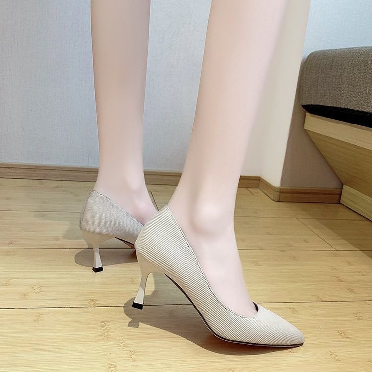 Eleganckie Ortopedyczne Buty z Unikalnym Wzorem