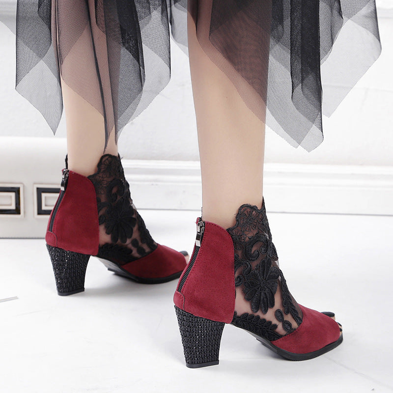 Eleganckie Ortopedyczne Buty z Unikalnym Wzorem