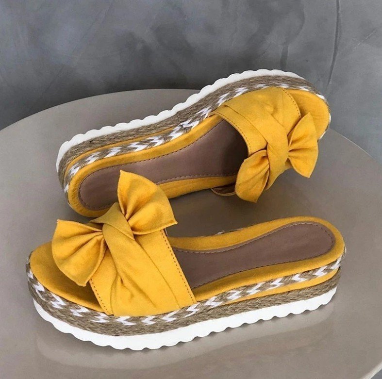 Eleganckie Ortopedyczne Buty z Unikalnym Wzorem