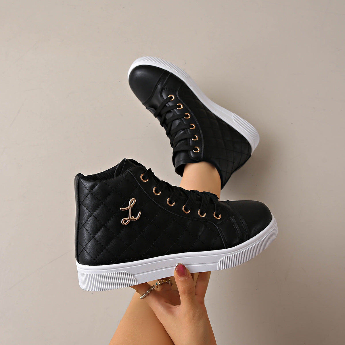 Klasyczne Ortopedyczne Sneakersy w Ponadczasowym Stylu