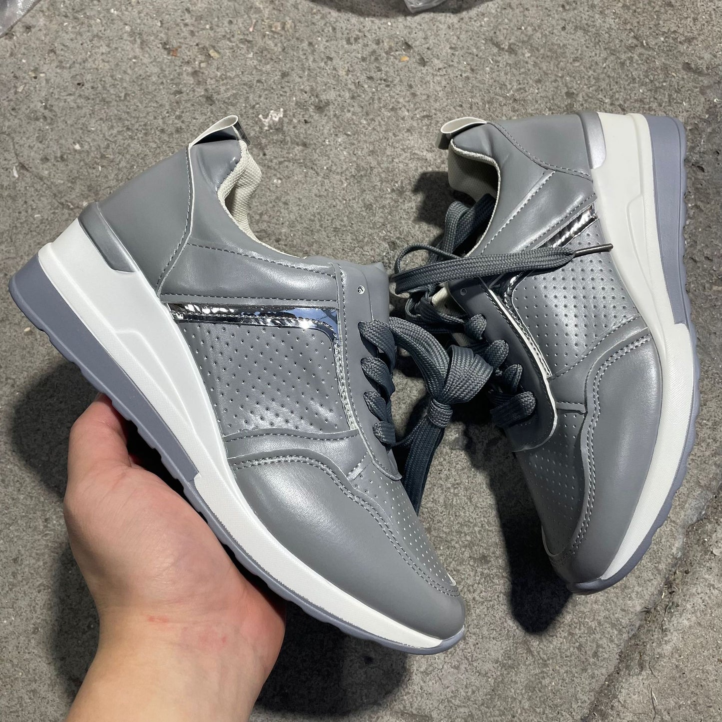 Klasyczne Ortopedyczne Buty w Ponadczasowym Stylu