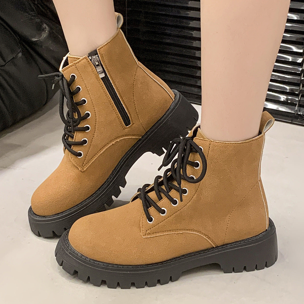 Klasyczne Ortopedyczne Buty w Ponadczasowym Stylu
