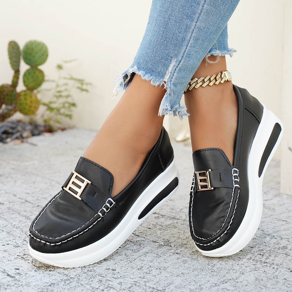 Eleganckie Ortopedyczne Buty z Unikalnym Wzorem