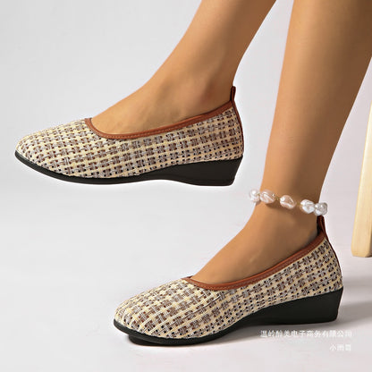 Eleganckie Ortopedyczne Buty z Unikalnym Wzorem