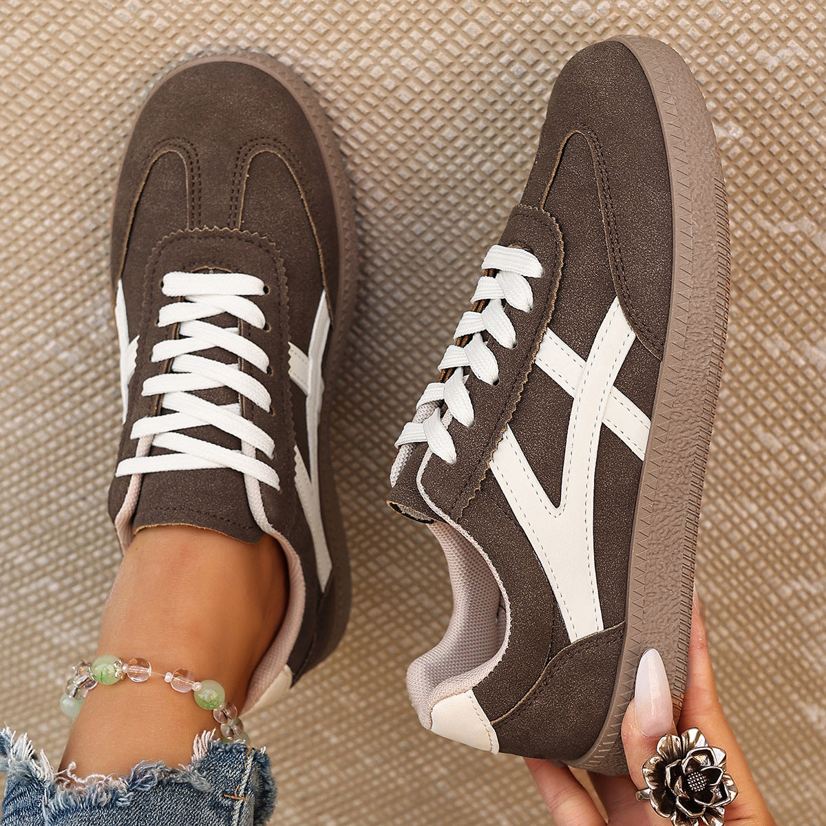 Klasyczne Ortopedyczne Sneakersy w Ponadczasowym Stylu
