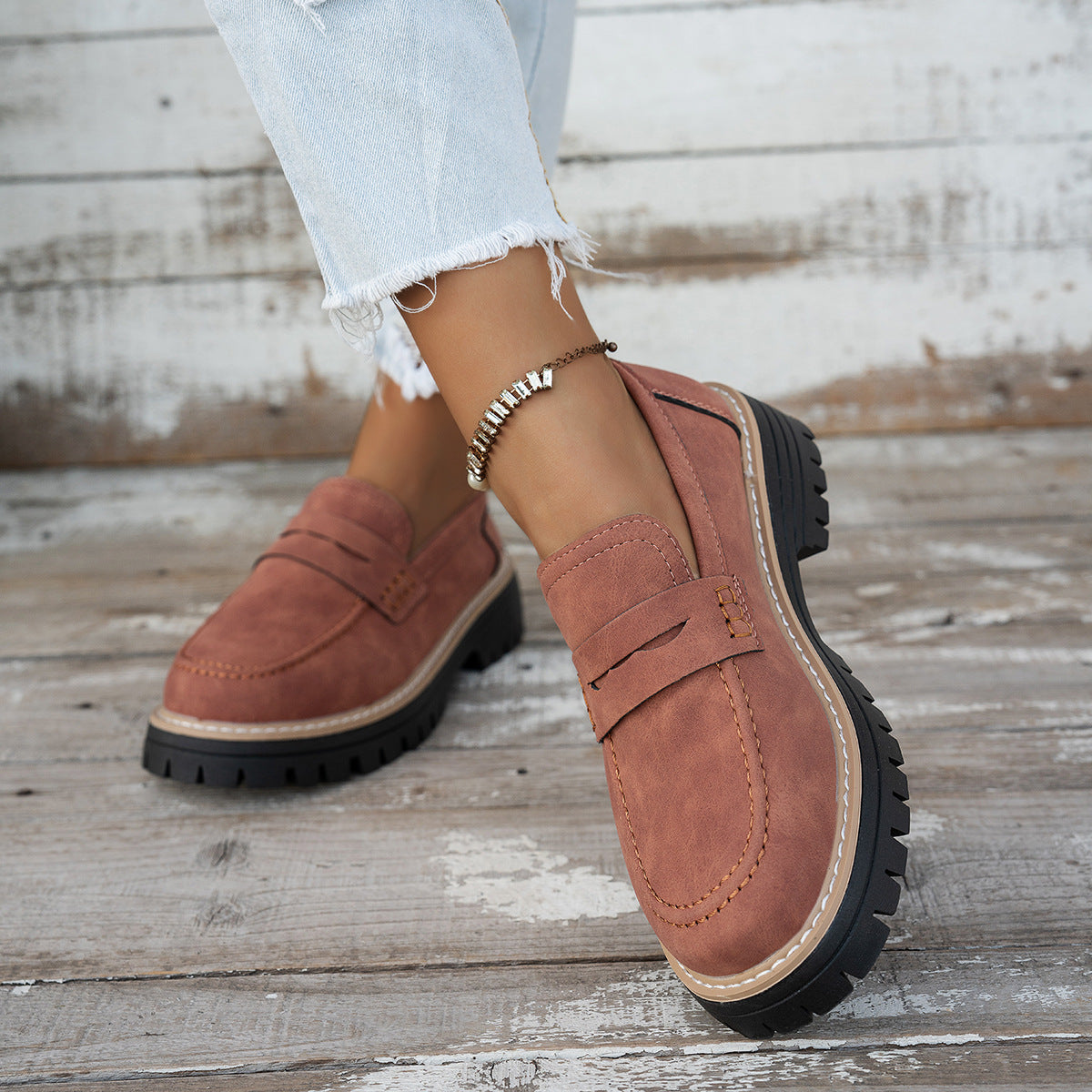 Eleganckie Ortopedyczne Buty z Unikalnym Wzorem