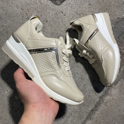 Klasyczne Ortopedyczne Buty w Ponadczasowym Stylu