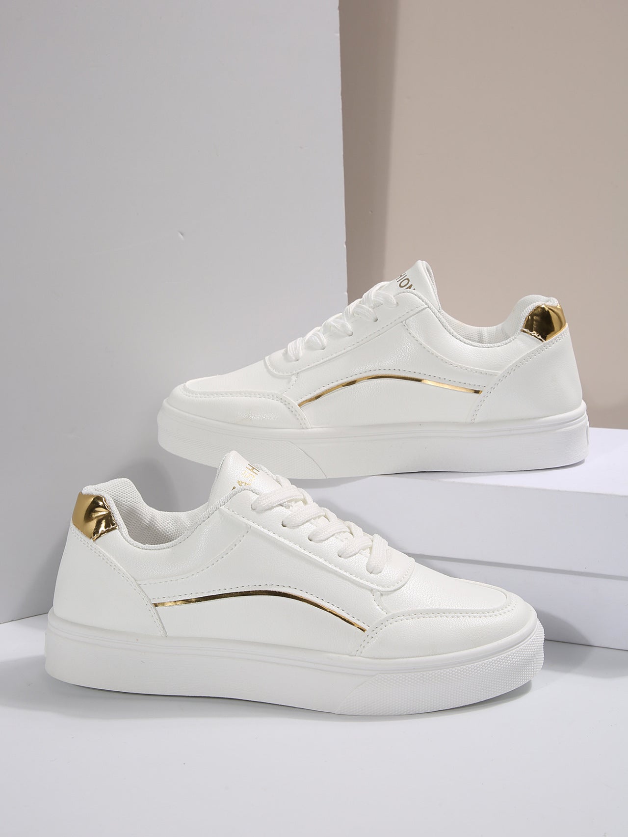 Eleganckie Ortopedyczne Buty z Unikalnym Wzorem