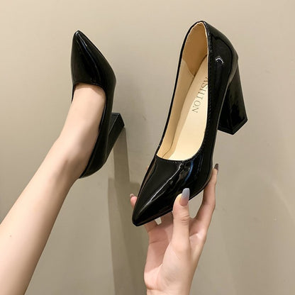 Eleganckie Ortopedyczne Buty z Unikalnym Wzorem