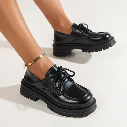 Eleganckie Ortopedyczne Buty z Unikalnym Wzorem