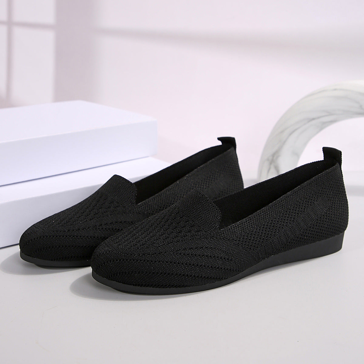 Eleganckie Ortopedyczne Buty z Unikalnym Wzorem