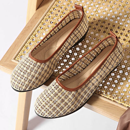 Eleganckie Ortopedyczne Buty z Unikalnym Wzorem