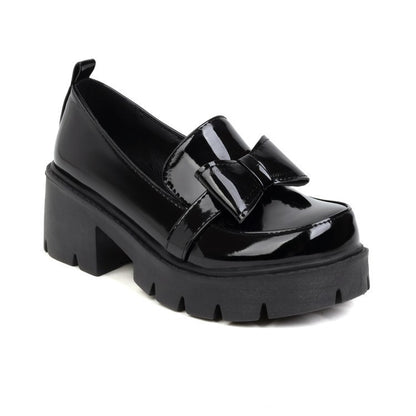 Eleganckie Ortopedyczne Buty z Unikalnym Wzorem
