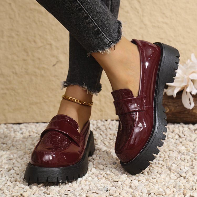 Eleganckie Ortopedyczne Buty z Unikalnym Wzorem