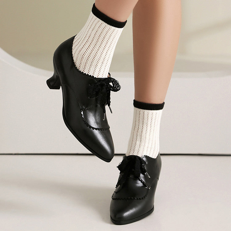 Eleganckie Ortopedyczne Buty z Unikalnym Wzorem
