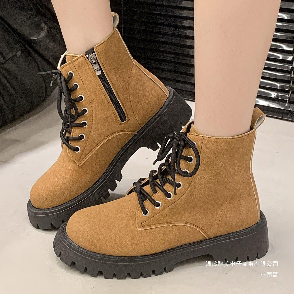 Klasyczne Ortopedyczne Buty w Ponadczasowym Stylu