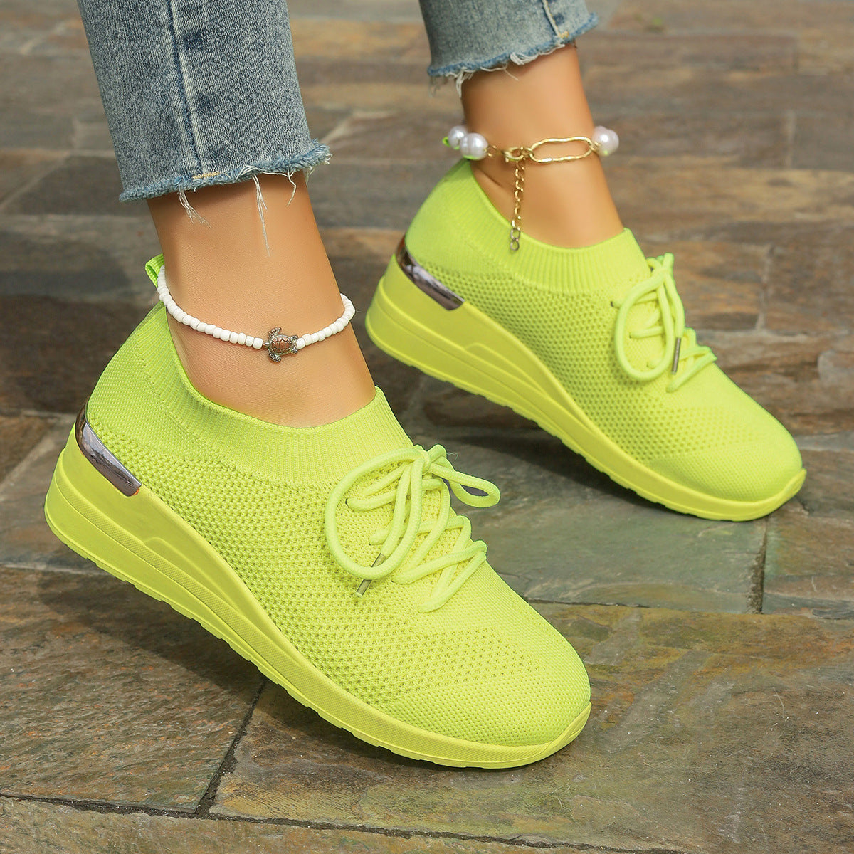 Eleganckie Ortopedyczne Buty z Unikalnym Wzorem