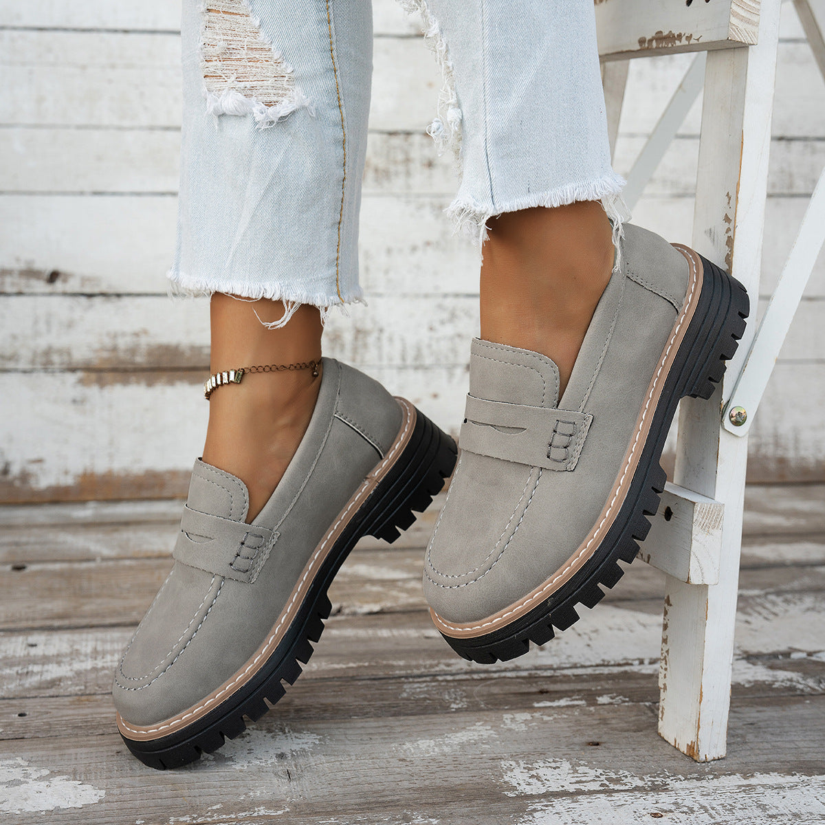 Eleganckie Ortopedyczne Buty z Unikalnym Wzorem