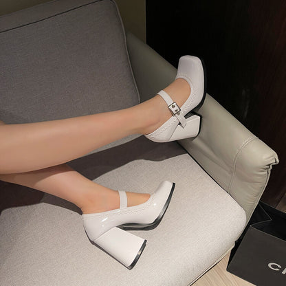 Pełne Wdzięku Ortopedyczne Buty w Nowoczesnym Stylu