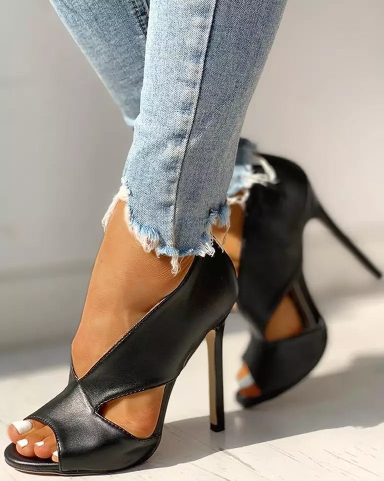 Pięknie Wykonane Ortopedyczne Sandały