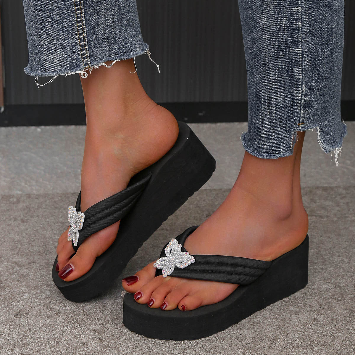Eleganckie Ortopedyczne Buty z Unikalnym Wzorem