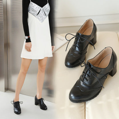 Eleganckie Ortopedyczne Buty z Unikalnym Wzorem