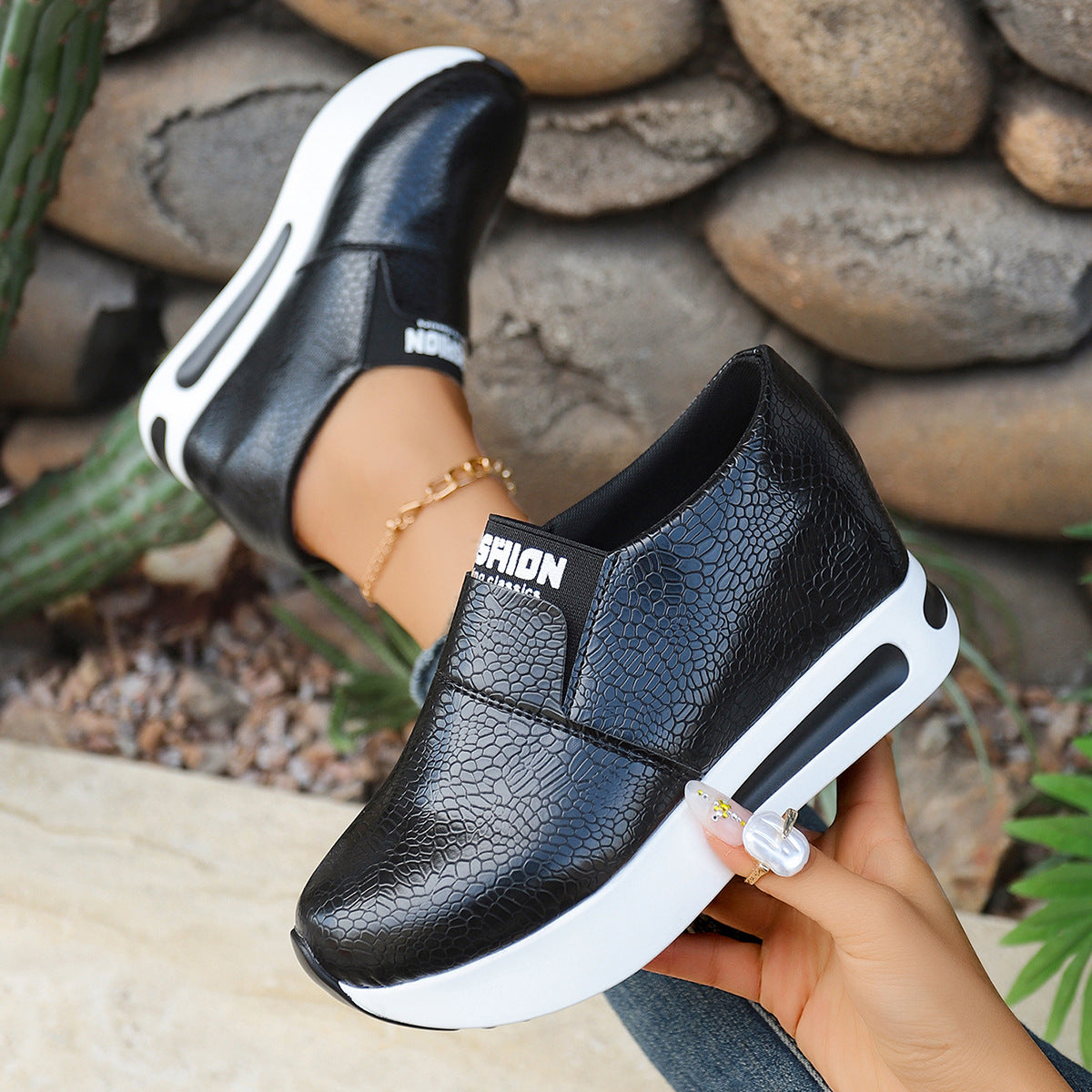 Eleganckie Ortopedyczne Buty z Unikalnym Wzorem