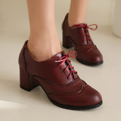 Eleganckie Ortopedyczne Buty z Unikalnym Wzorem