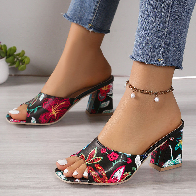 Eleganckie Ortopedyczne Buty z Unikalnym Wzorem