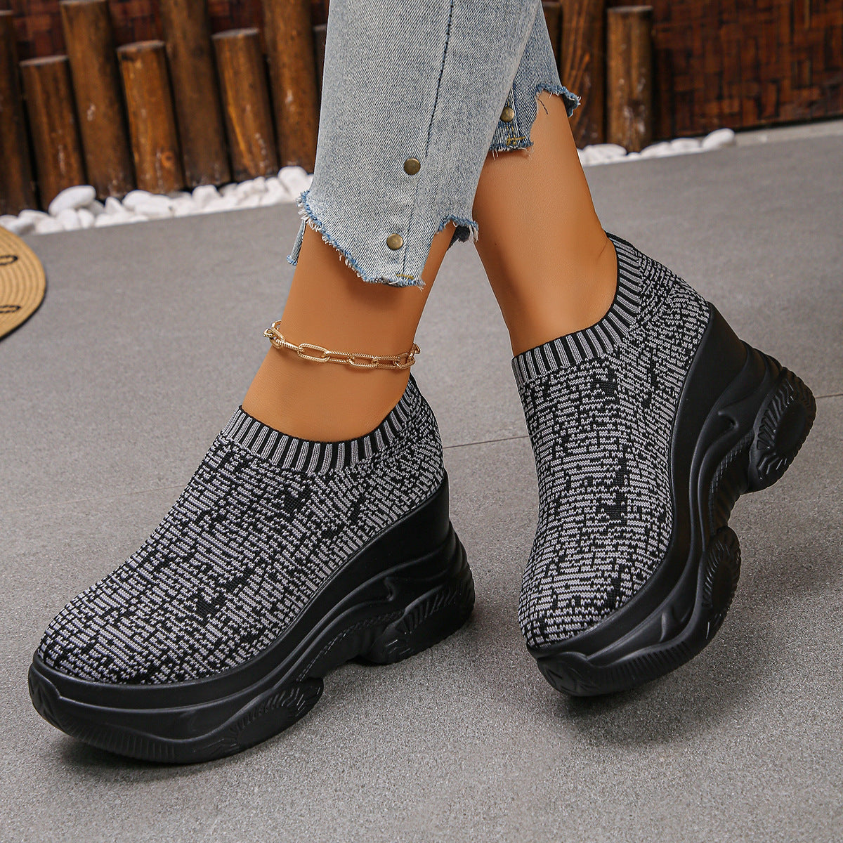 Eleganckie Ortopedyczne Buty z Unikalnym Wzorem