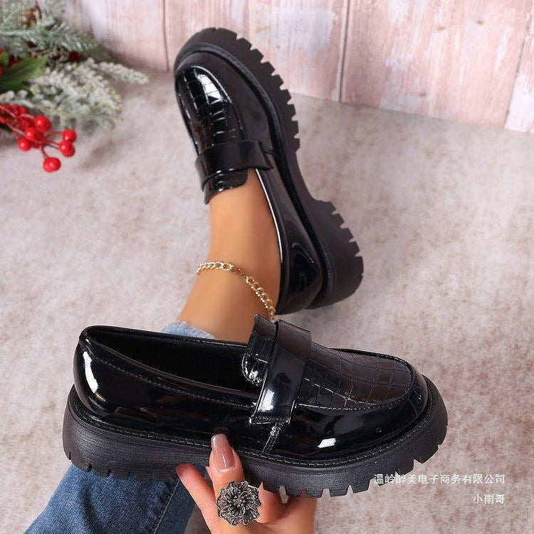 Eleganckie Ortopedyczne Buty z Unikalnym Wzorem