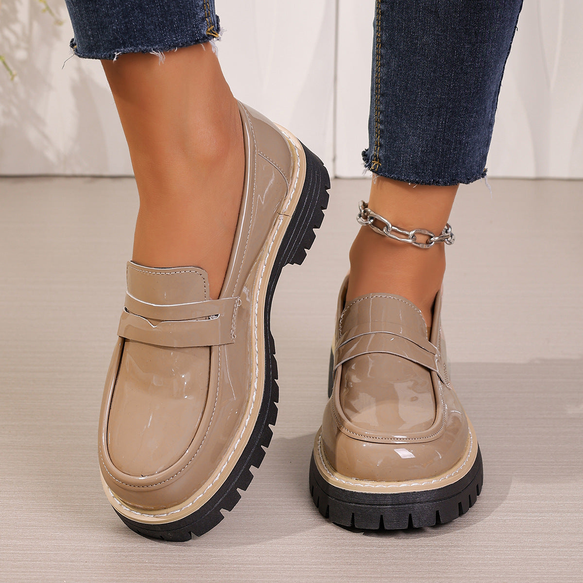 Klasyczne Ortopedyczne Buty w Ponadczasowym Stylu