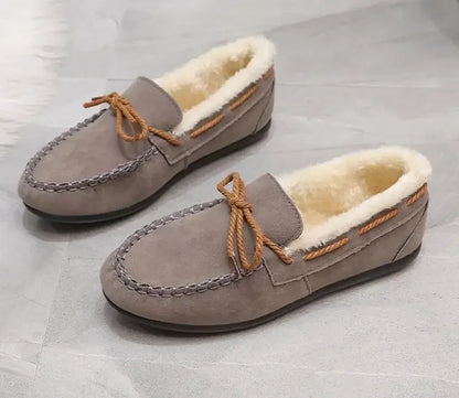 Smukłe i wspierające ortopedyczne Mokasyny